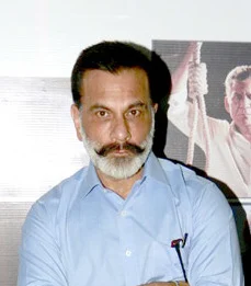 Pavan Malhotra height profile photo