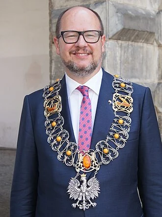 Paweł Adamowicz height profile photo
