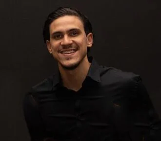 Pedro (footballer, born 1997) height profile photo