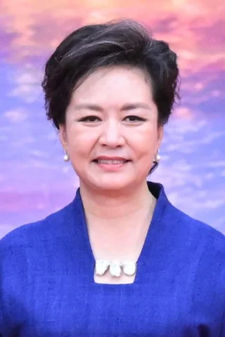 Peng Liyuan height profile photo