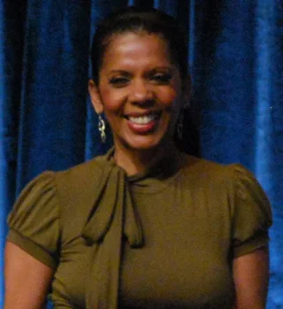 Penny Johnson Jerald height profile photo
