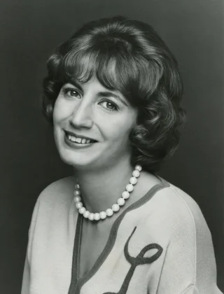 Penny Marshall height profile photo