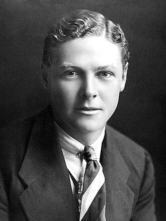 Percy Chapman height profile photo