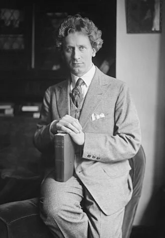 Percy Grainger height profile photo