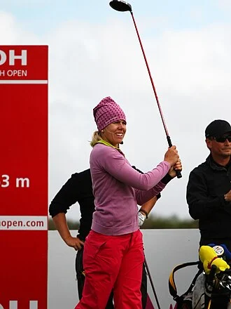 Pernilla Lindberg height profile photo
