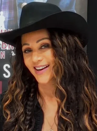 Persia White height profile photo
