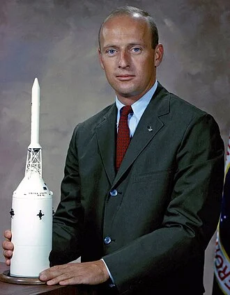 Pete Conrad height profile photo