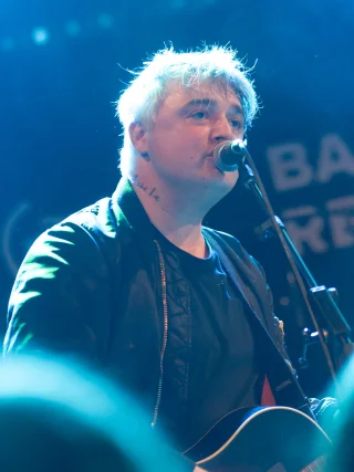 Pete Doherty height profile photo