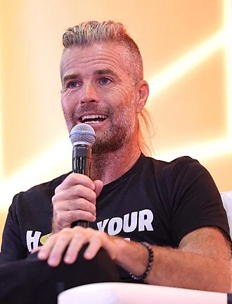 Pete Evans height profile photo