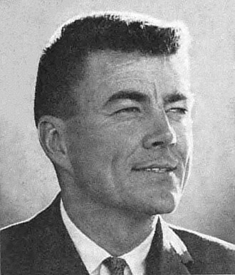 Pete McCloskey height profile photo