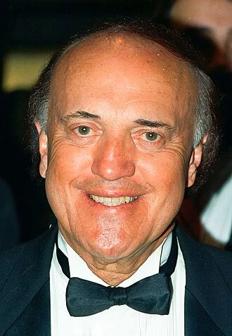 Peter Arnett height profile photo
