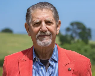 Peter Coyote height profile photo