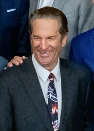 Peter Guber height profile photo