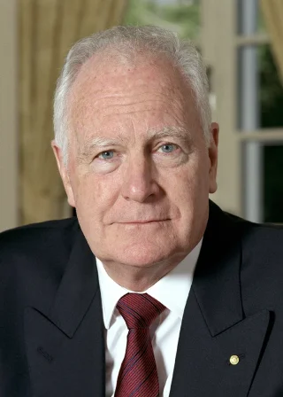 Peter Hollingworth height profile photo