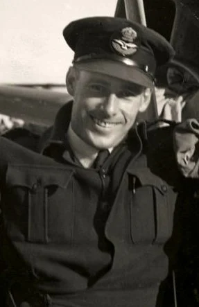 Peter Jeffrey (RAAF officer) height profile photo