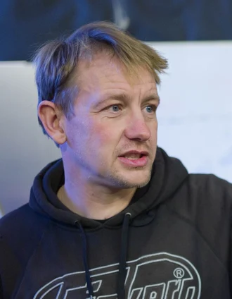 Peter Madsen height profile photo