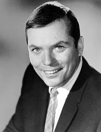 Peter Marshall (entertainer) height profile photo