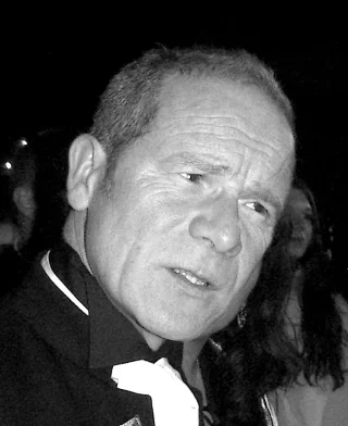 Peter Mullan height profile photo
