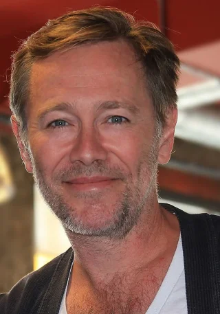 Peter Outerbridge height profile photo