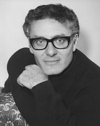 Peter Shaffer height profile photo