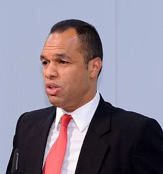 Peter Sloly height profile photo