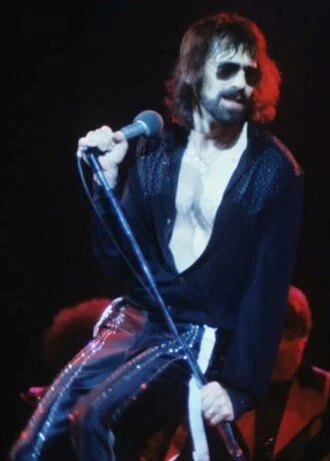 Peter Wolf height profile photo