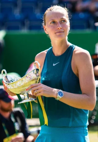Petra Kvitová height profile photo