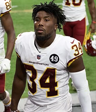 Peyton Barber height profile photo