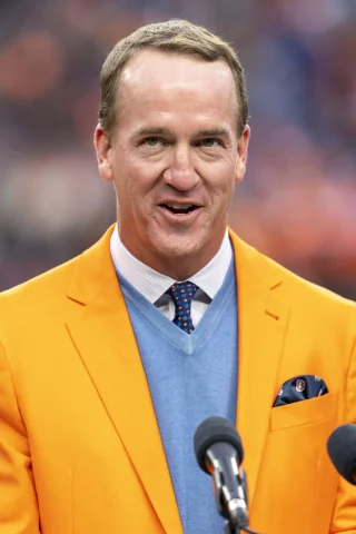 Peyton Manning height profile photo