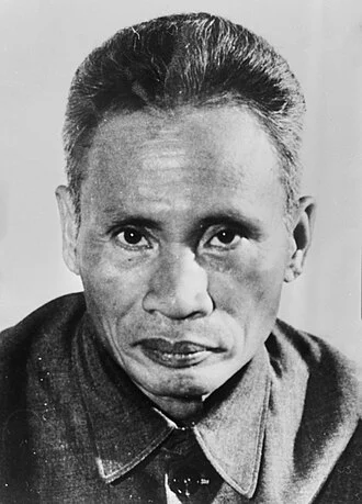 Phạm Văn Đồng height profile photo