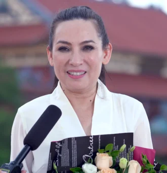 Phi Nhung height profile photo