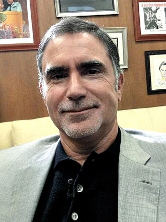 Phil Bronstein height profile photo