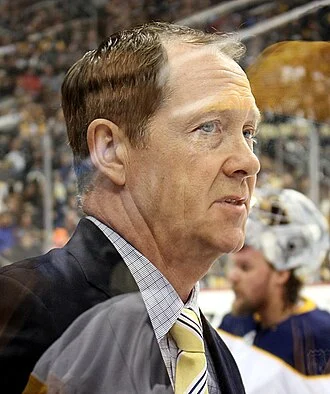 Phil Housley height profile photo