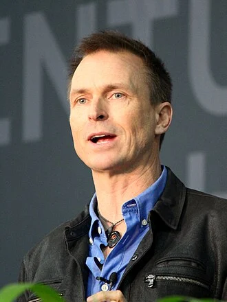 Phil Keoghan height profile photo
