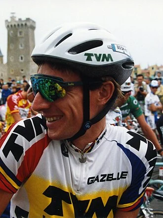 Philippa York height profile photo