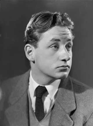 Philippe Noiret height profile photo