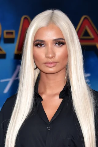 Pia Mia height profile photo