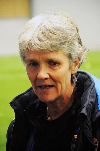 Pia Sundhage height profile photo