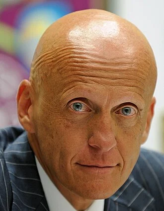 Pierluigi Collina height profile photo