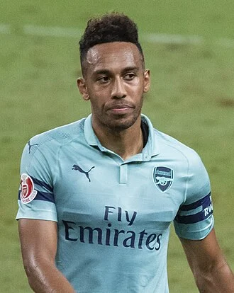 Pierre-Emerick Aubameyang height profile photo