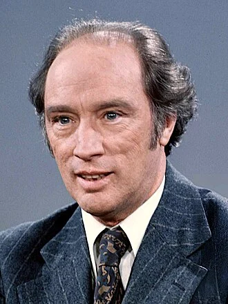 Pierre Trudeau height profile photo