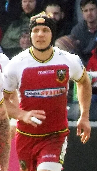 Piers Francis height profile photo