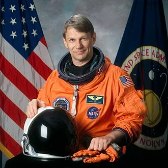 Piers Sellers height profile photo