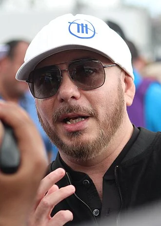 Pitbull (rapper) height profile photo