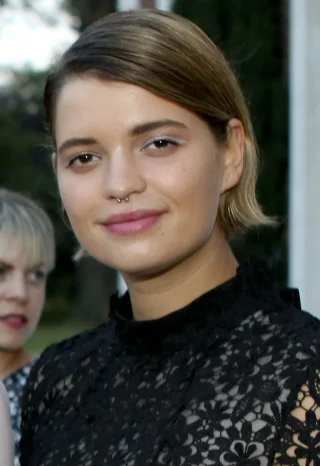 Pixie Geldof height profile photo