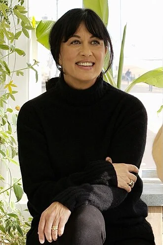 Polly Samson height profile photo