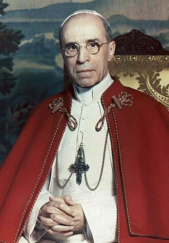 Pope Pius XII height profile photo