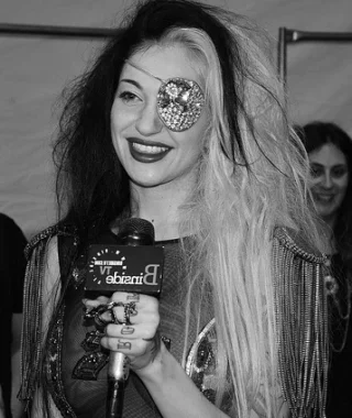 Porcelain Black height profile photo