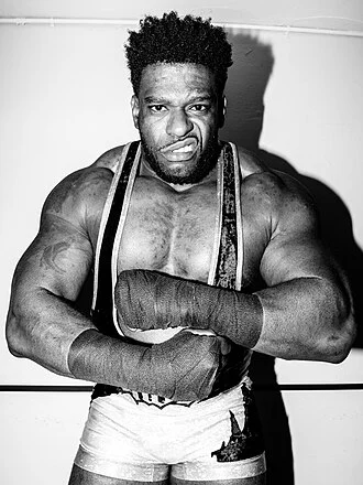 Powerhouse Hobbs height profile photo