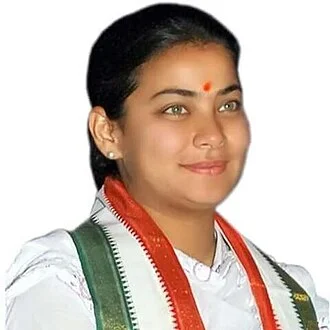 Praniti Shinde height profile photo